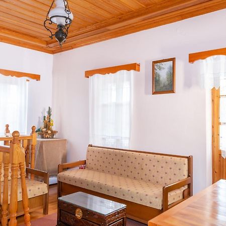 Zelinia Hotell Vitsa Eksteriør bilde